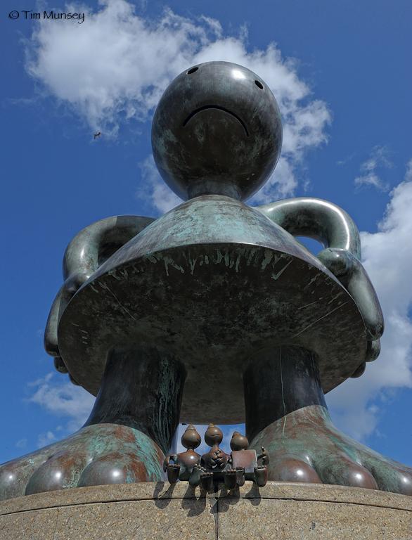 Scheveningen sculpture_6.jpg